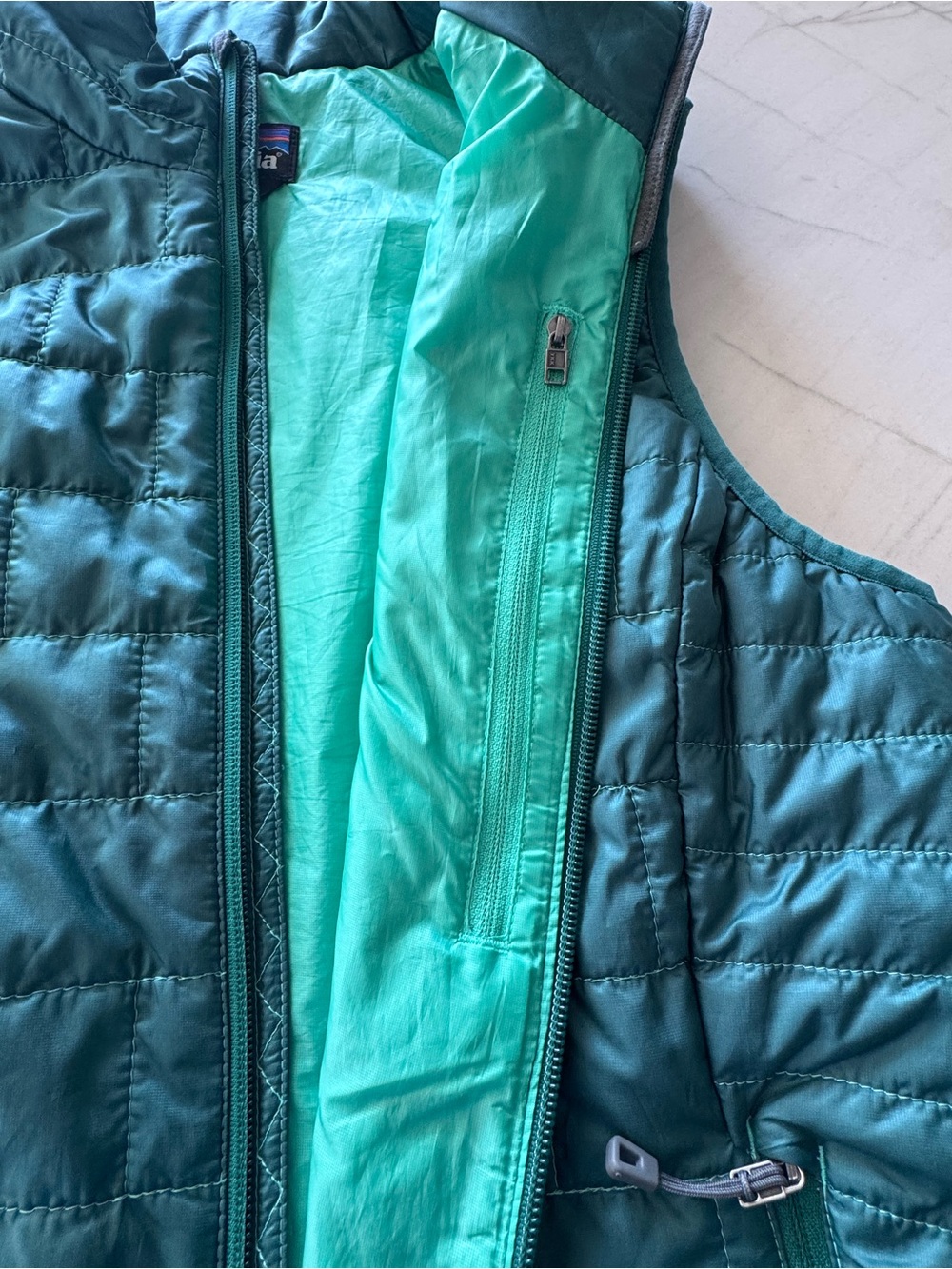 Patagonia Green Nano Puffer Vest (M) - Picture 3 of 6